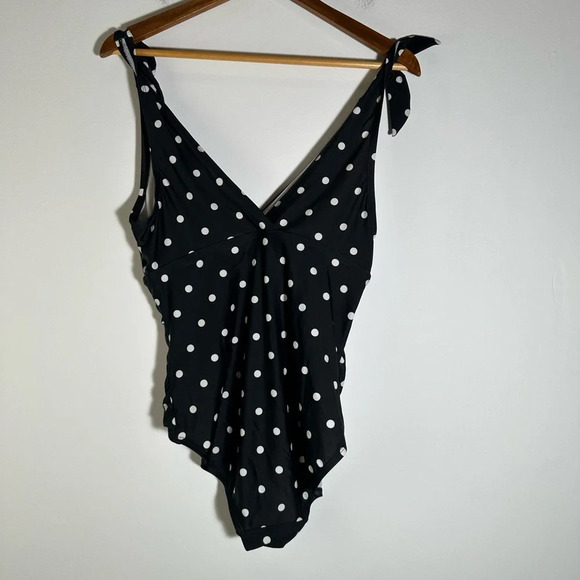Merona Polka Dot Swimsuit - Picture 3 of 4